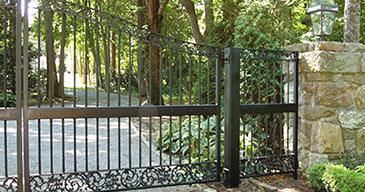 Gates_Fences_32