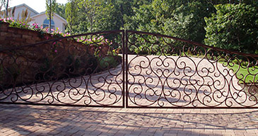 Gates_Fences_35